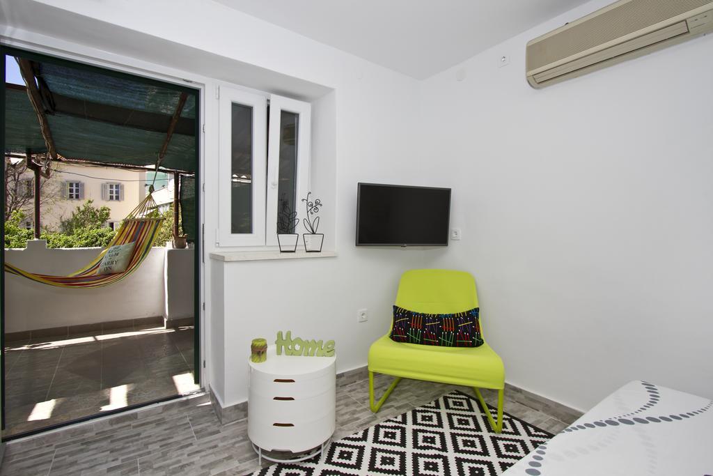 Apartment Shiny Love Split Zimmer foto